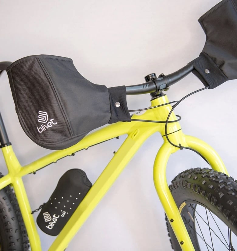 Vok Handlebar Covers & Mund Grips Set